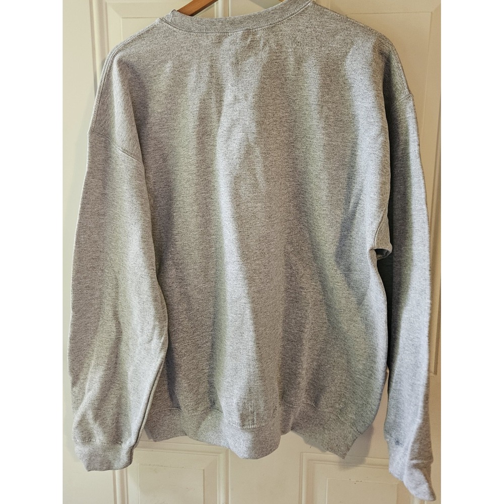 Gildan Heavy Blend Basketball Mom Sweatshirt Gray Graphic Crewneck Size Large - Picture 4 of 4